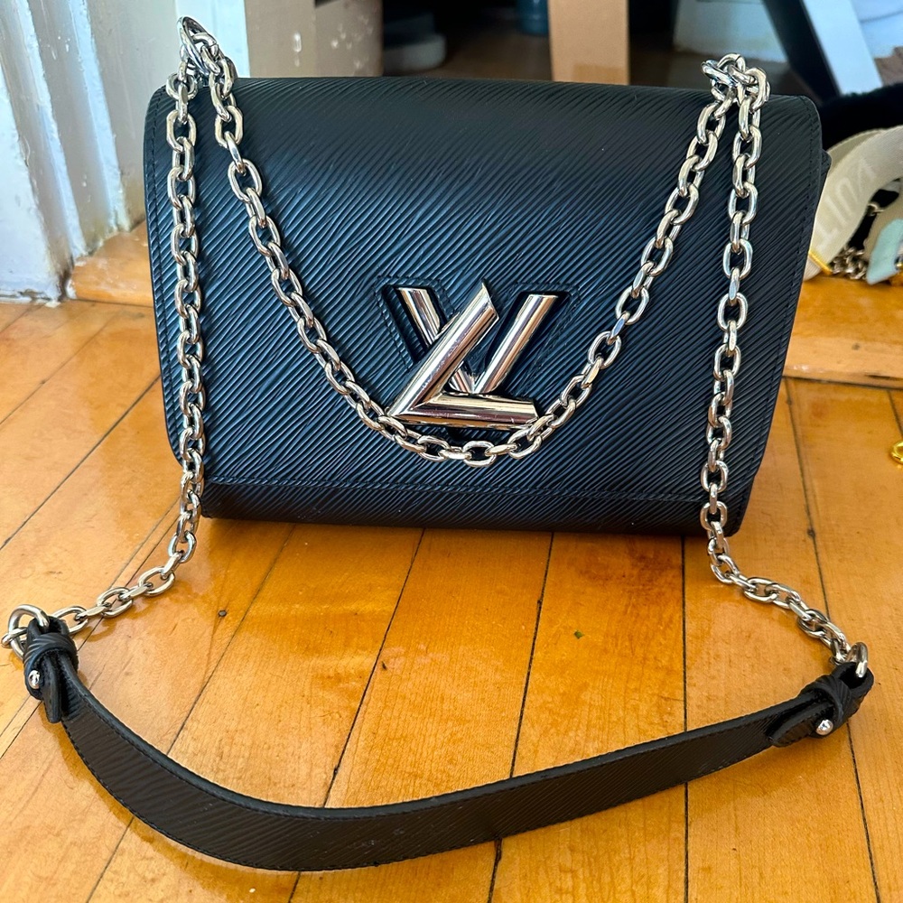 Black LV twist